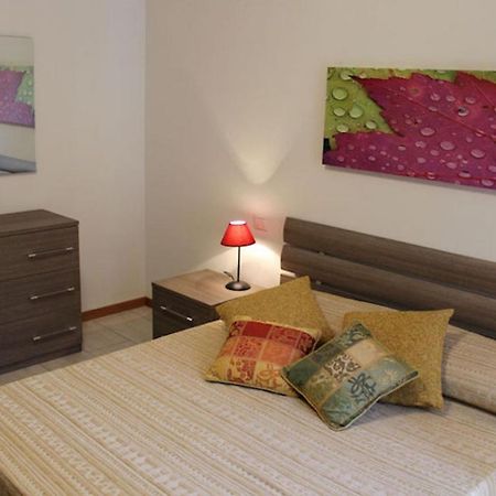 Casa Di Chiara Διαμέρισμα Πεσκιέρα ντελ Γκάρντα Εξωτερικό φωτογραφία