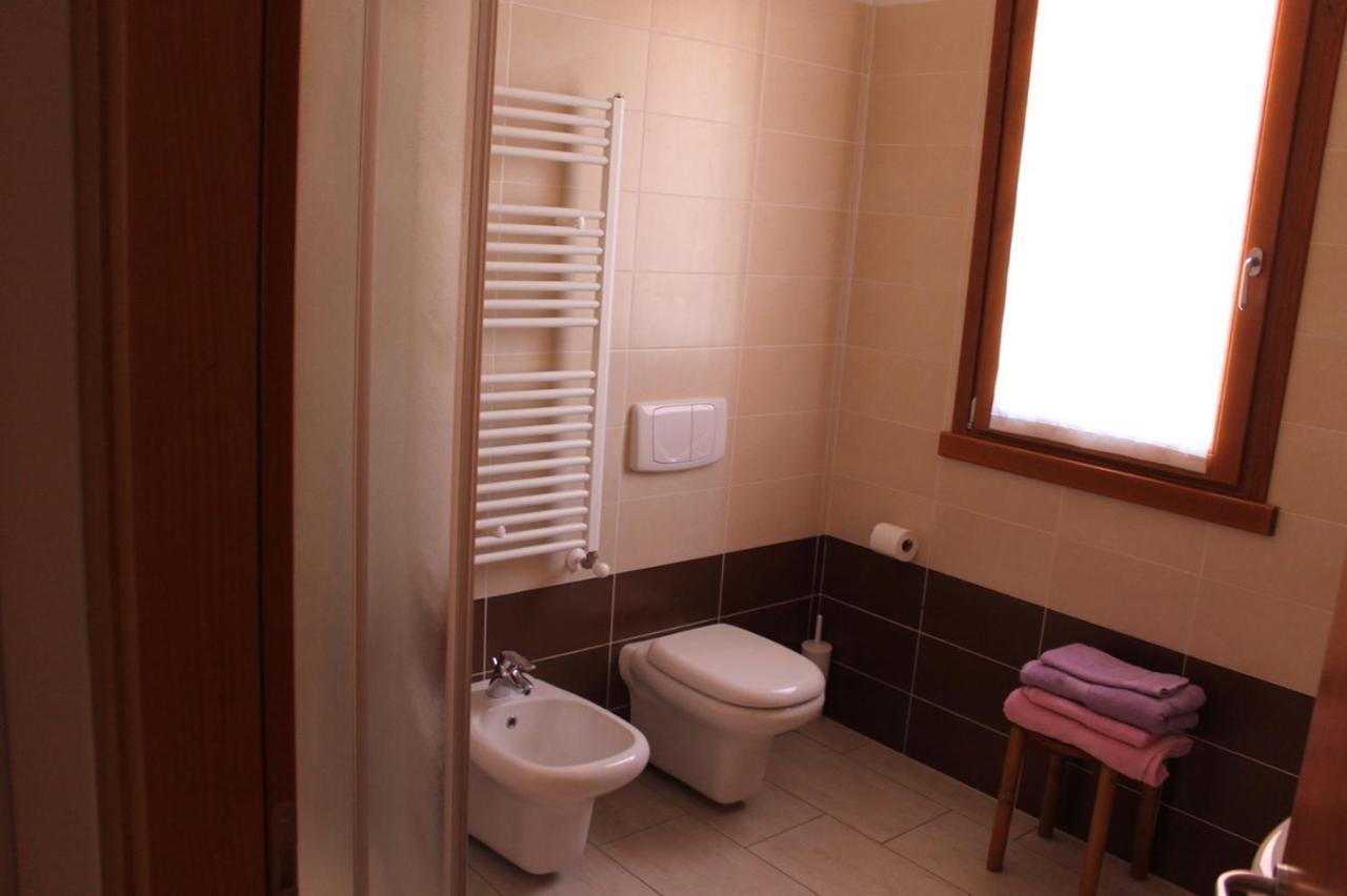 Casa Di Chiara Διαμέρισμα Πεσκιέρα ντελ Γκάρντα Εξωτερικό φωτογραφία