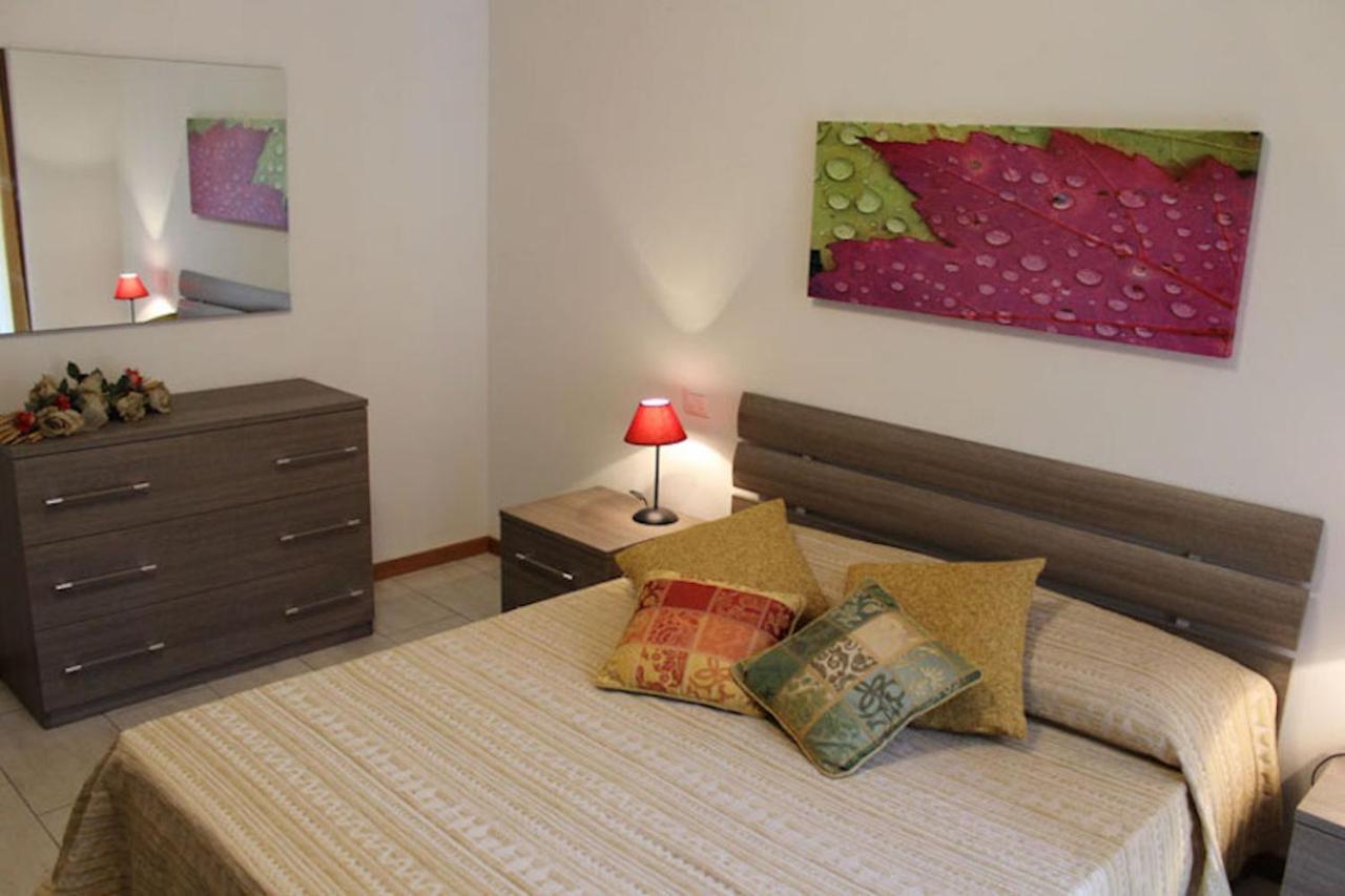 Casa Di Chiara Διαμέρισμα Πεσκιέρα ντελ Γκάρντα Εξωτερικό φωτογραφία